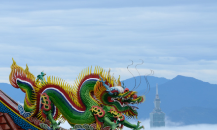 Van Midden Aarde naar het Middenrijk: Chinese Draken